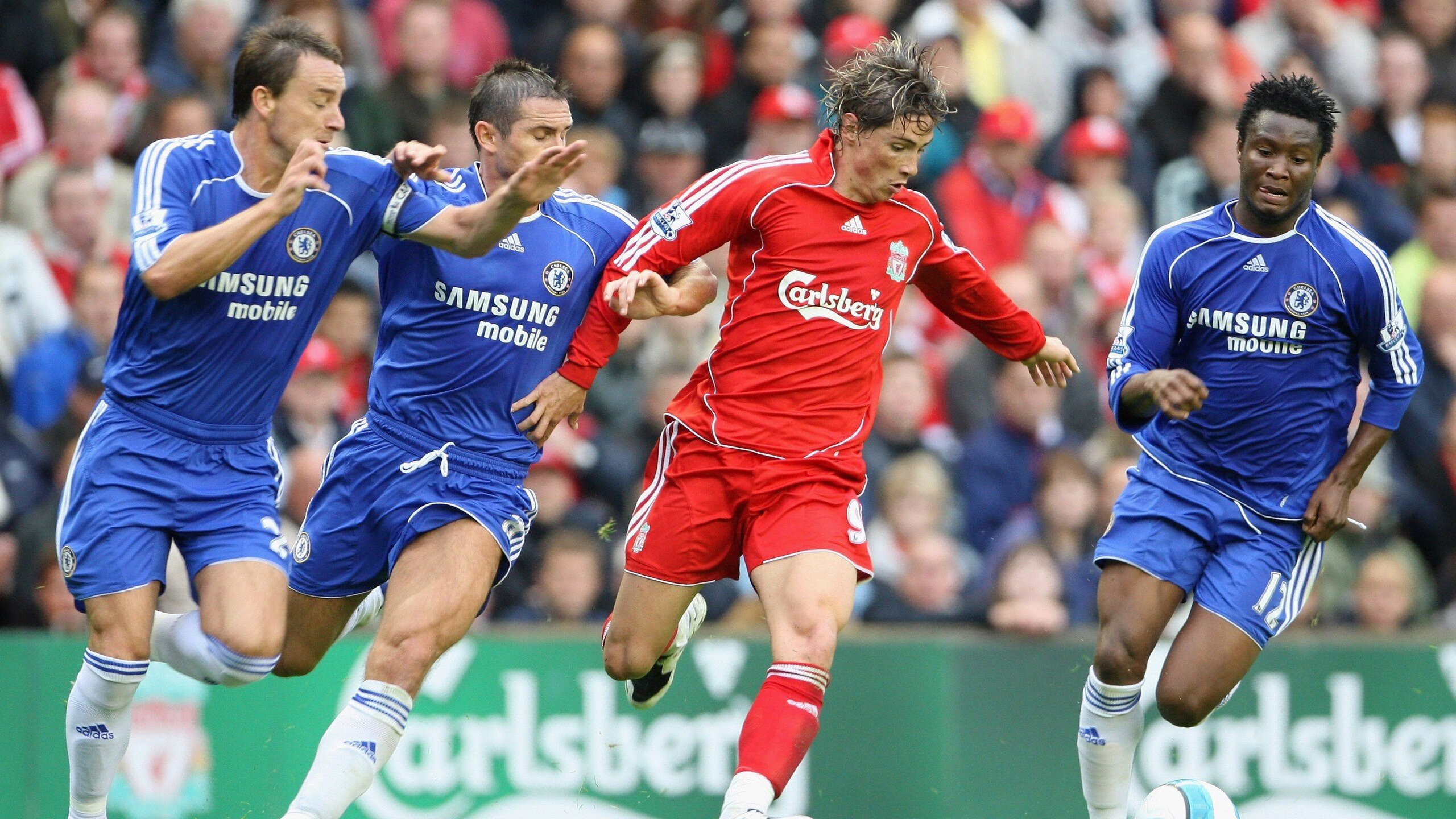 _高山云端：在雪山之巅进行的特殊赛事_，高山云层